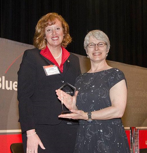 Dean Cady Short-Thompson with Dr. Ruth Benander with award